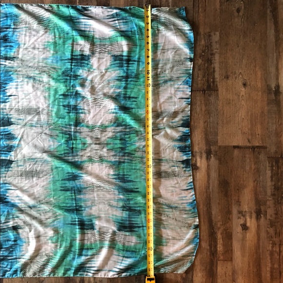 Prana Blanket Scarf / Sarong - Picture 7 of 11